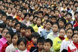 1,34 milliard de Chinois. Et moi et moi et moi…. 1,34 milliard de Chinois. Et moi et moi et moi….